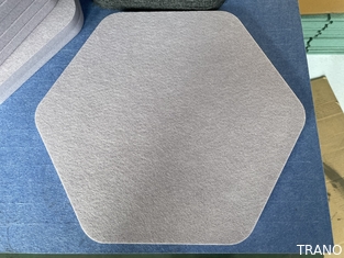 Painéis acústicos hexagonais em várias cores