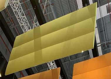 O teto de feltro dos bens confunde a absorção sadia, multi defletores de suspensão coloridos do som