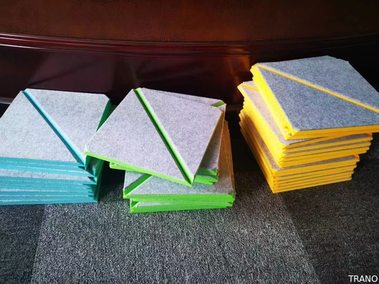 B reciclou ao nível o som material que obstrui a parede 3D acústica almofada semi sulcadas