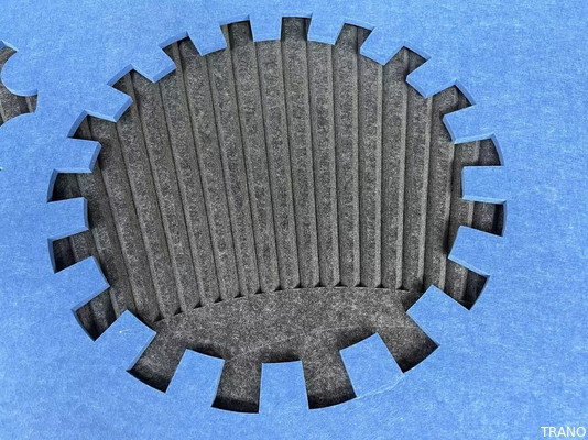 A anti tela de estofamento das bactérias envolveu os painéis de parede 3D acústicos